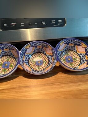 New Pottery Barn Del Sol Triple Condiment/Serving bowl set,  Blue Multi
